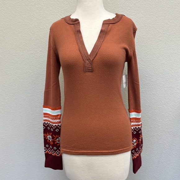 🥳HP🥳 Free People Mikah Layering Cuff Thermal Top - Picture 7 of 12